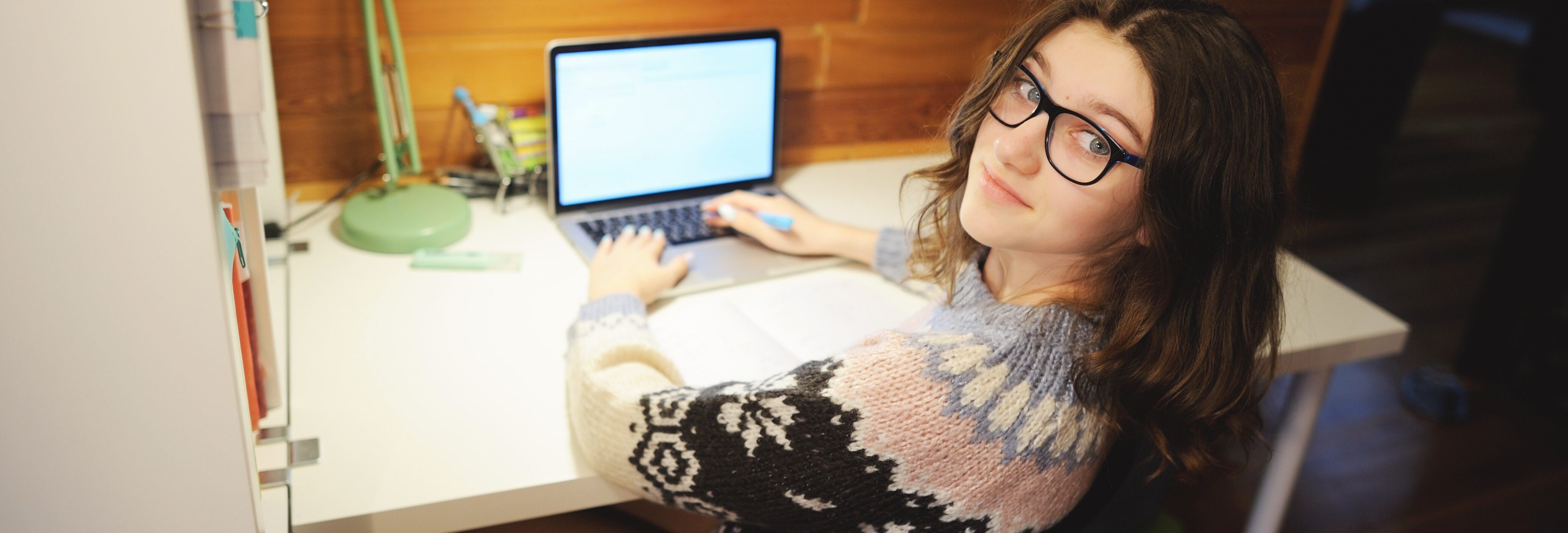 Teen Girl Online Learning with Gateway Online Academy Ohio about us